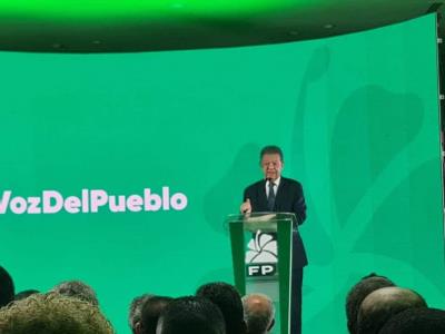 Leonel Fernández cuestiona la utilización de fondos públicos en campañas políticas