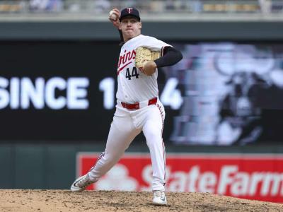 López consigue 8 ponches y los Mellizos ganan 3-1 a los Medias Rojas