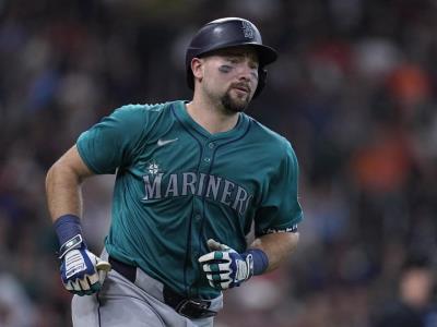 Marineros ganan por 5-4 ante Astros gracias a un cuadrangular de Raleigh en la última entrada