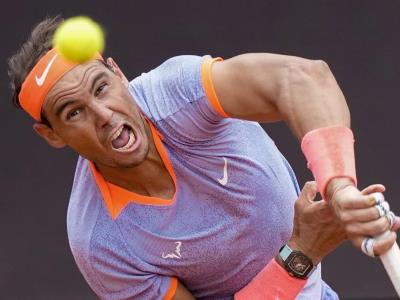 Nadal se esfuerza al máximo para lograr una remontada en el Abierto de Italia