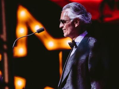 Se ponen a la venta en la ciudad de Marbella un par de boletos para asistir al espectáculo de música de Andrea Bocelli