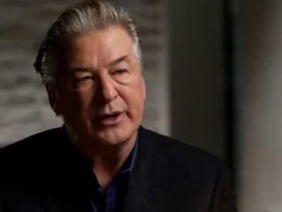 Una magistrada rechaza la solicitud de Alec Baldwin de desechar los cargos