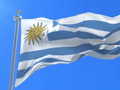 Uruguay concede residencia por arraigo a veinte mil migrantes