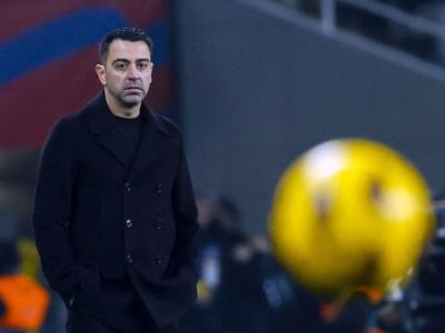 Xavi niega rumores acerca de que el Barcelona está considerando su despido