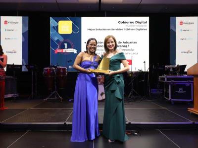 Aduanas es premiada como la mejor entidad de servicio público digital de América Latina