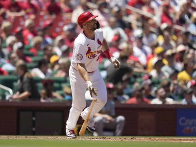 Cardenales derrotan a Piratas gracias a los cuadrangulares de Goldschmidt y Donovan