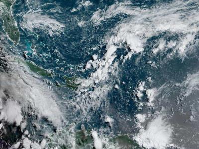 Condiciones climáticas en República Dominicana influenciadas por una vaguada el día martes