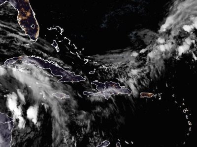 Condiciones climáticas en República Dominicana: Precipitaciones esperadas para el día lunes debido a la presencia de una vaguada