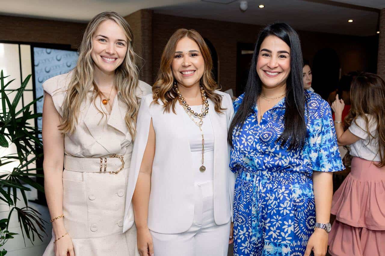 Sarah Mencía, Ámbar Hernández y Karla Pen~a.