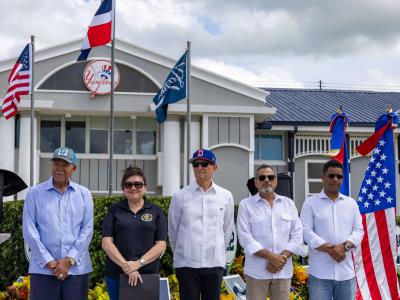 Dominicana y Estados Unidos seleccionan el béisbol como celebración de 140 años