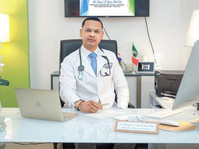El doctor Eduard García del Orbe ha alcanzado la cifra de 500 embarazos asistidos y lo celebra
