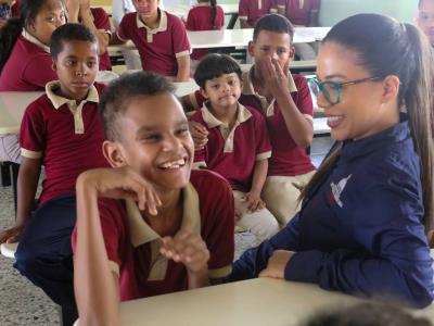 El INEFI visita la Escuela Especial de Bonao