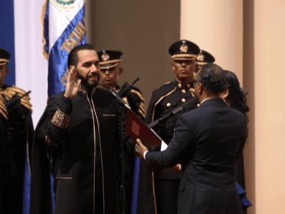 El presidente de El Salvador, Nayib Bukele, es investido en el cargo