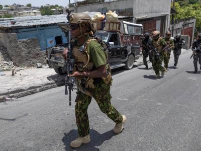 En respuesta a la crisis en Haití, la Policía de Kenia ha comenzado a patrullar