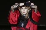 Madonna rinde emocionado tributo a las víctimas de tiroteo en discoteca LGBT de Florida