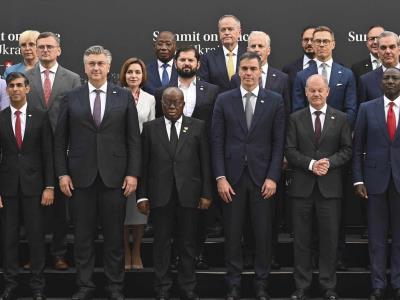 Éxito de España en la cumbre de Suiza con un fuerte mensaje de paz