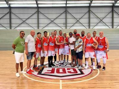 Fellit-Hot de Santiago se coronan campeones en Maxi-Cronis según reportaje del Diario DeportivoTV