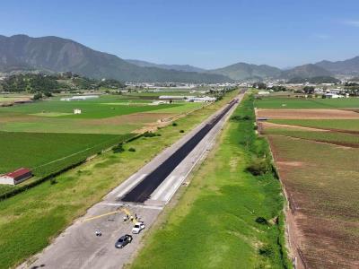 Lluvias afectaron las operaciones en el Aeropuerto Expedición 14 de Junio