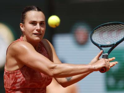 Sabalenka continúa avanzando hacia los cuartos de final en Roland Garros