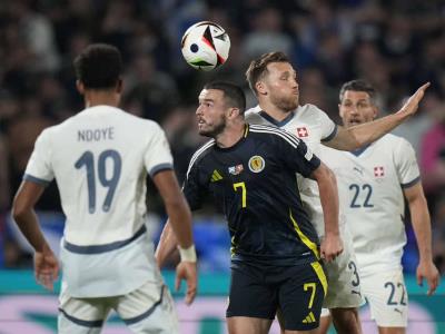 Suiza iguala el marcador 1-1 con Escocia gracias a un gol de Shaqiri