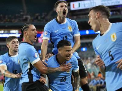 Uruguay vence a Panamá en su primer partido en la Copa América