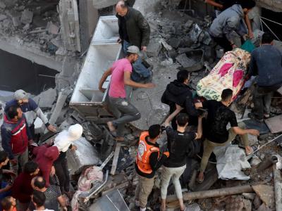 25 palestinos muertos tras bombardeos israelíes en Gaza