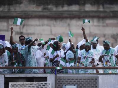 Básquet de Nigeria no pudo navegar en desfile inaugural de París 2024