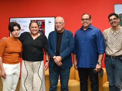 Centenario de Ramón Oviedo conmemorado a través de un panel en el Centro León