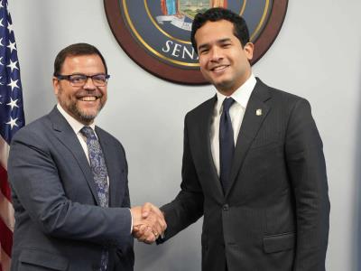 Con el propósito de impulsar las mipymes, Omar Fernández se reúne con colaboradores