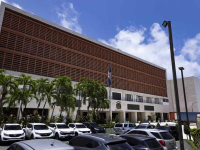 Diputados aprueban cambio de tasa de préstamo del 2018