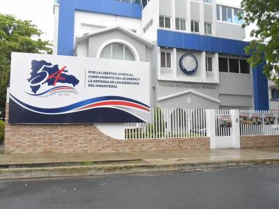 Expresidentes de la ADP piden a gremio deponer manifestación