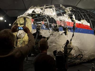 Familiares de las víctimas del avión MH17 tienen pocas esperanzas