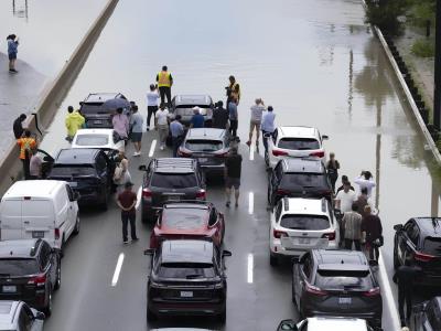Grandes inundaciones por lluvias en Toronto