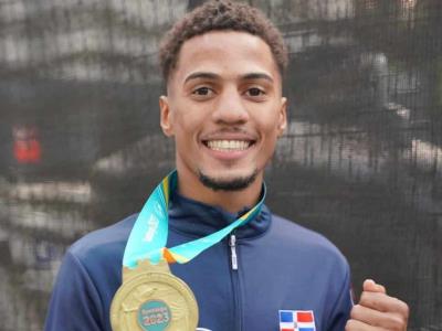 Junior Alcántara avanza a octavos finales en Juegos Olímpicos 2024