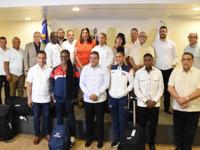 La Jefatura de la misión designada para los Juegos Olímpicos de París en el año 2024 salió hoy hacia la capital francesa