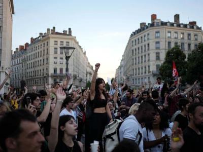 La sorpresiva victoria de la izquierda en Francia tomó desprevenidos a los votantes