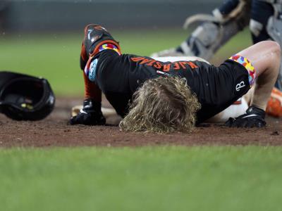 Los Yankees ganan contra los Orioles con un marcador de 4-1 y se produce una controversia en la novena entrada