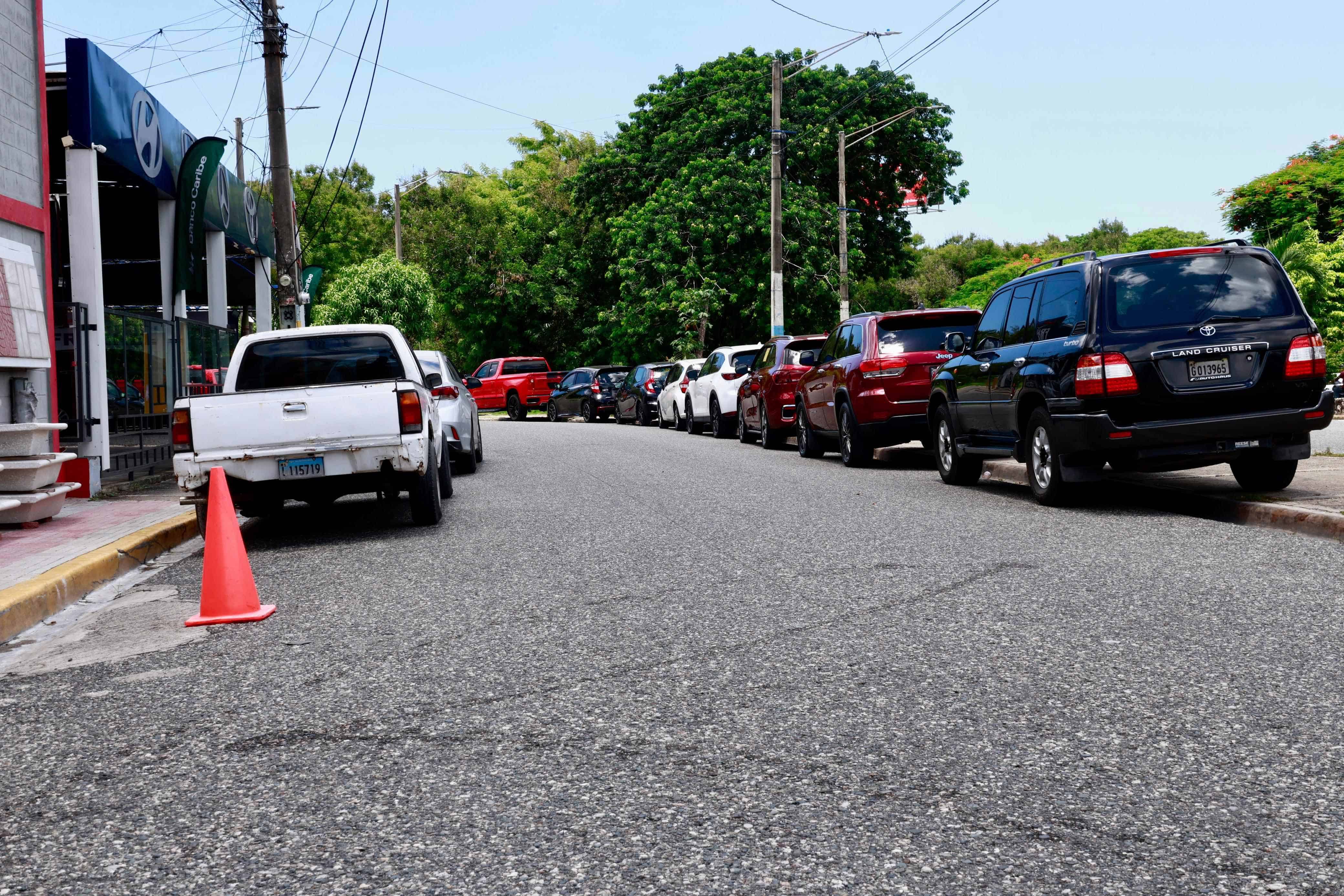 En la San Vicente de Paúl los dealers también de adueñan de las vías públicas.