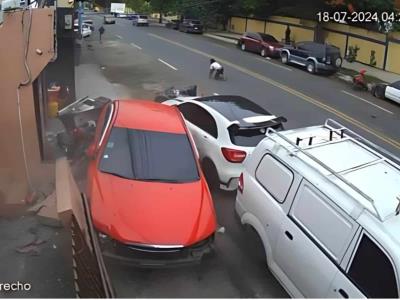 VIDEO| Conductor agredido tras accidente de tránsito en Ensanche La Fe