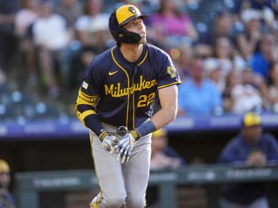 Yelich conecta cuadrangular en la victoria sin permitir carreras de Cerveceros sobre Rockies