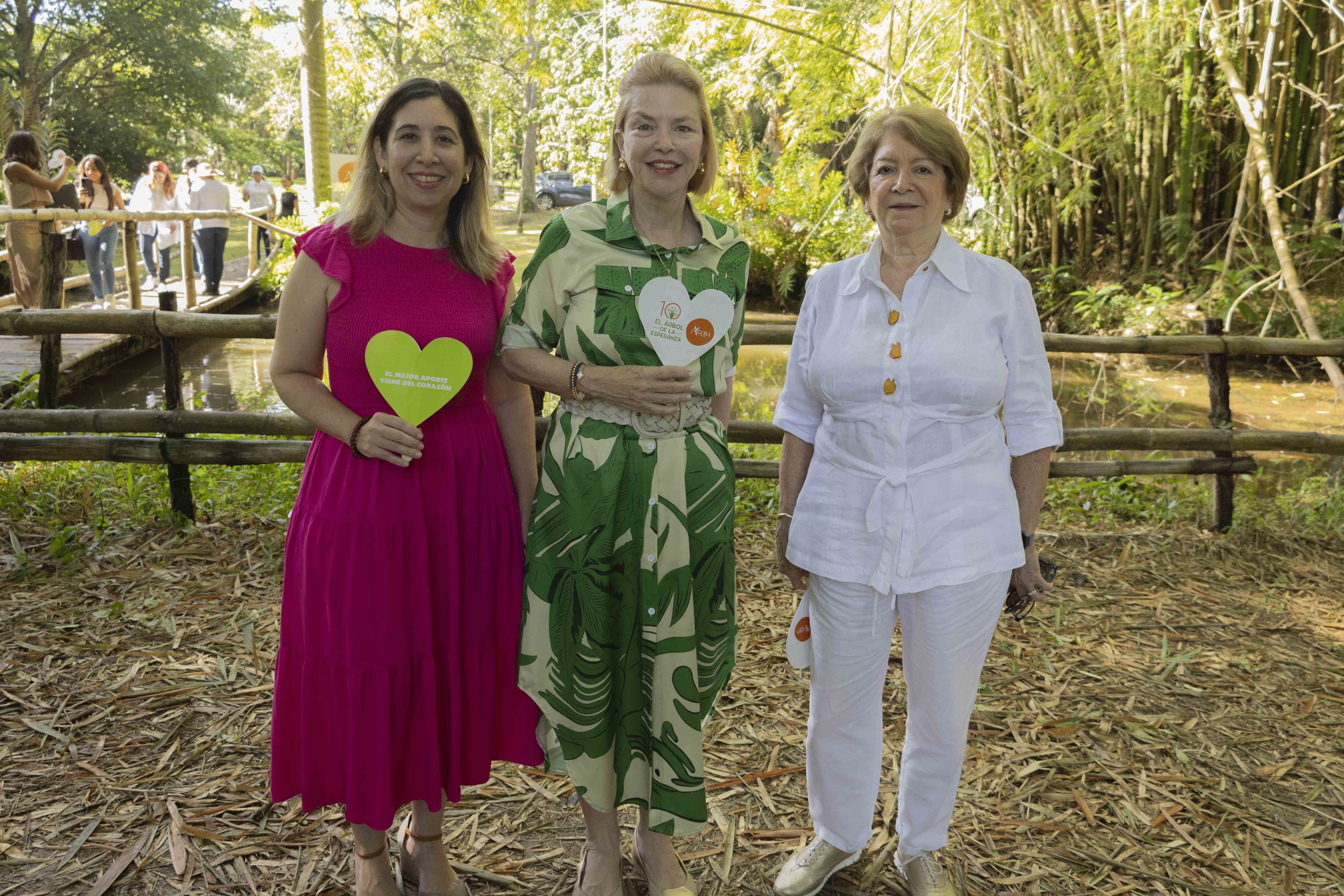 Mónika Fiallo, Susana Caro y Ylse Mena.