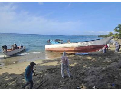 Barco hallado con osamentas en RD salió de África con 77 migrantes