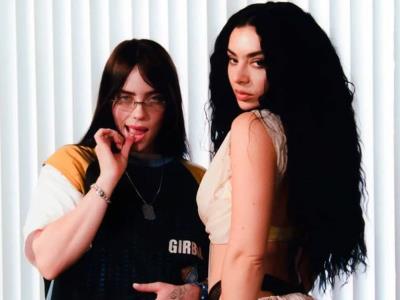Charlie XCX se alía con Billie Eilish para expandir su universo 'Brat'