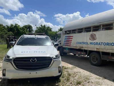 Detienen haitianos indocumentados en Barahona y La Romana