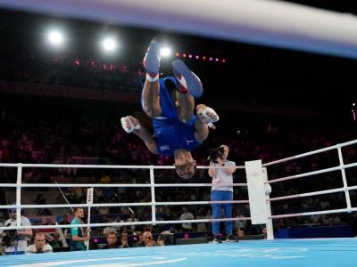 Erislandy Álvarez salva al boxeo cubano en París 2024, con un oro
