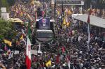 Miles de iraníes asisten al funeral del líder de Hamás con gritos de “muerte a Israel”