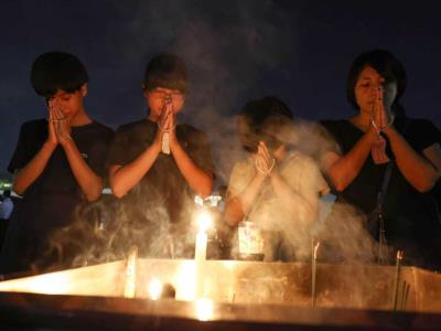 Hiroshima recuerda víctimas del bombardeo atómico en aniversario