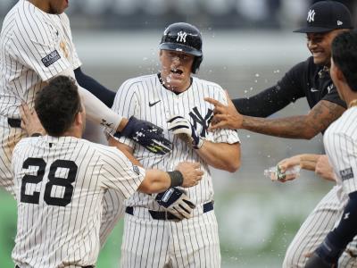 Juan Soto conecta cuadrangular y empata el juego y Yankees ganan