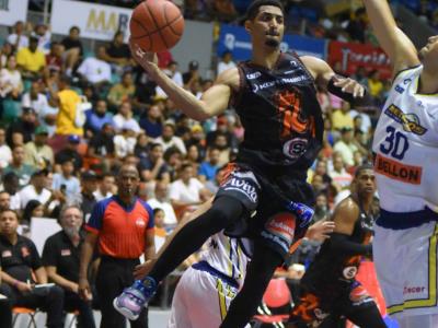 LNB: Reales empatan serie semifinal ante Metros