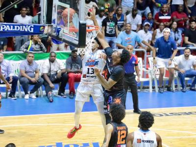 LNB Titanes lideran la serie 2-0 ante Reales